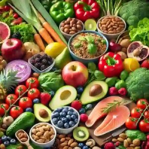 Imagen que muestra una variedad de frutas, verduras, granos integrales, proteínas magras y grasas saludables para promover una alimentación equilibrada.